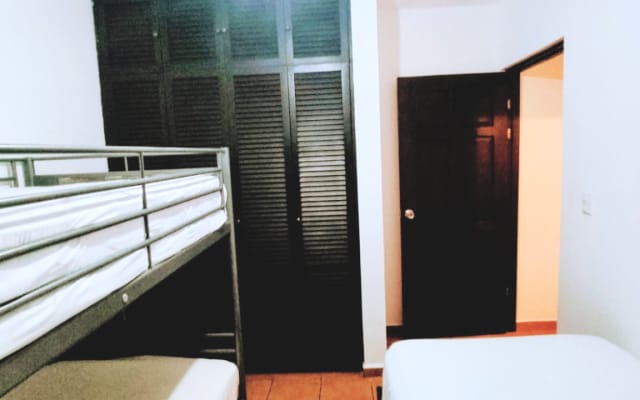 Gemütliche 2 zwei Schlafzimmer 2 Bäder