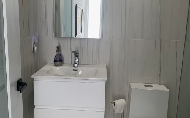 Individual guesthouse #3 clothing optional men only near Wilton Manors - Picture 12