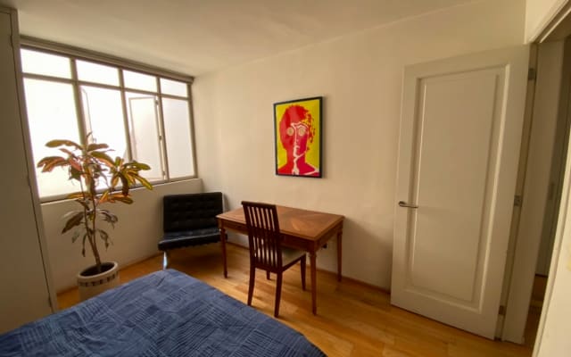 Habitación privada en una ubicación privilegiada.