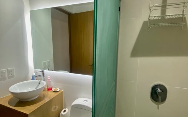 Habitación con baño privado a pocos pasos del Parque España en piso compartido - Foto 6