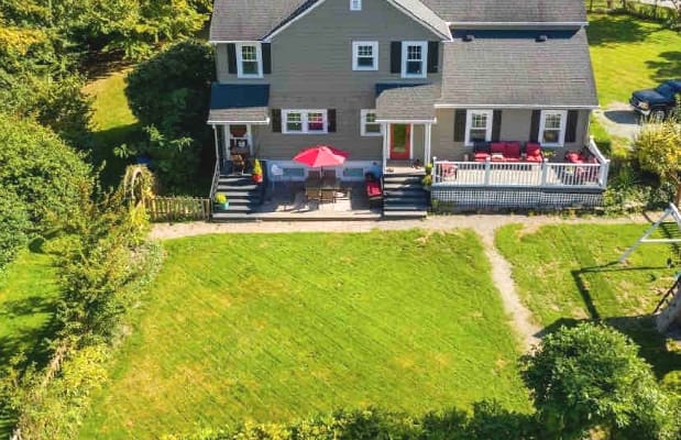 Quiet Rural Updated Farmhouse