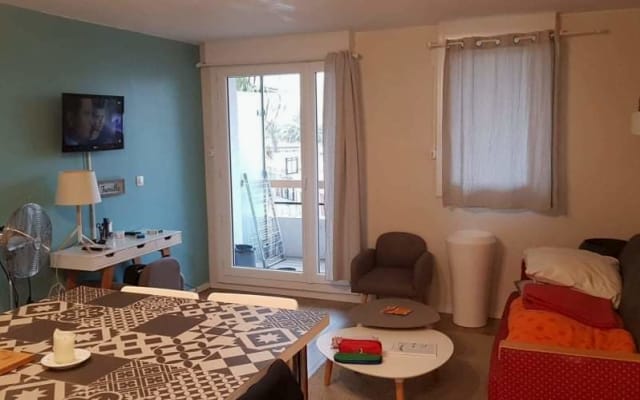 Sea view studio with parking and terrace