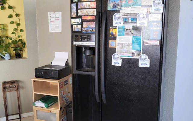 Clean and safe place close to DFW Airport (Room 3) - Picture 6