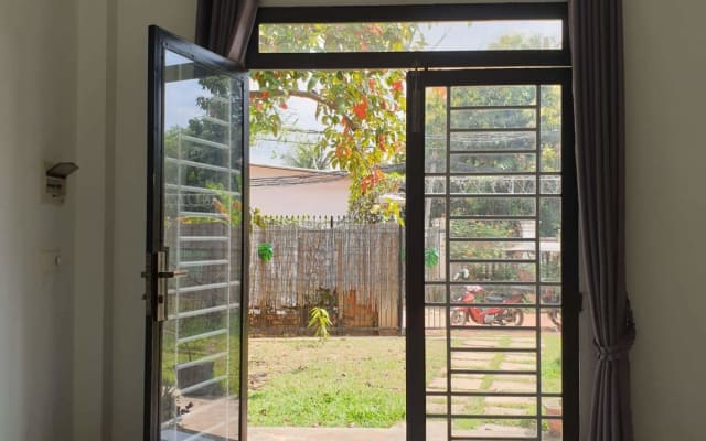 Casa de un dormitorio con jardín cerrado a 2 km de la ciudad - Foto 7