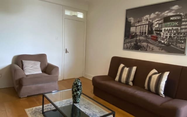 Appartement entier avec 2 x chambre double et canapé-lit dans le Grand 