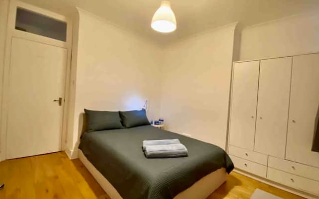 Appartement entier avec 2 x chambre double et canapé-lit dans le Grand 