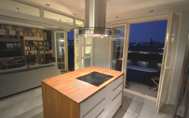 New- Wohnung am Ufer der Seine