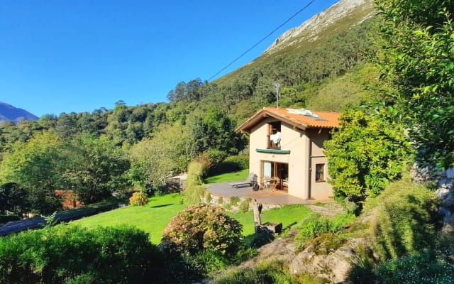 Schönes und intimes Haus mit privatem Garten inmitten der Natur.