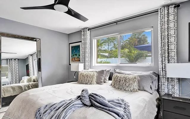Atemberaubende 3Bed 2Bath Pool Haus 10 Mins zum Strand