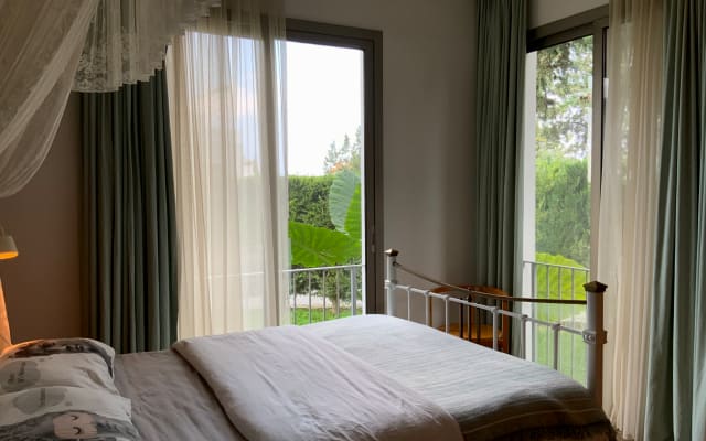 A cosy and comfortable place in nature with mountain view.