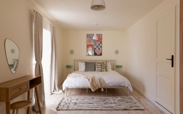 Villa elegante e luxuosa com piscina privada e vista para as vinhas de 