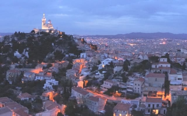 Grand T2 - märchenhafter Blick auf die Inseln und Notre Dame