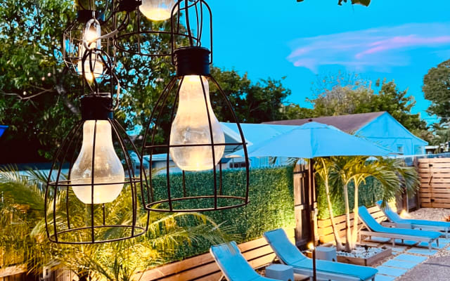 2 bedroom King bed \ 2 bath \ private heated pool
