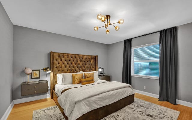 2 bedroom King bed \ 2 bath \ private heated pool