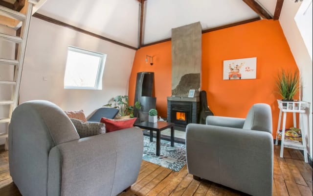 Geräumiges 40m2 Studio + Mezzaline (mit Option auf Jacuzzi)