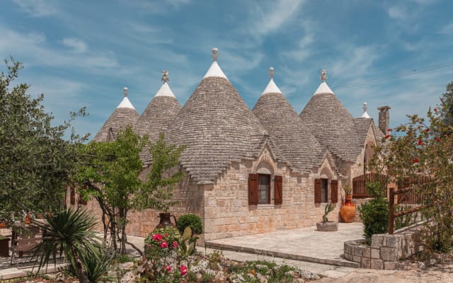 Casas de campo Trulli com piscina Vale de Itria