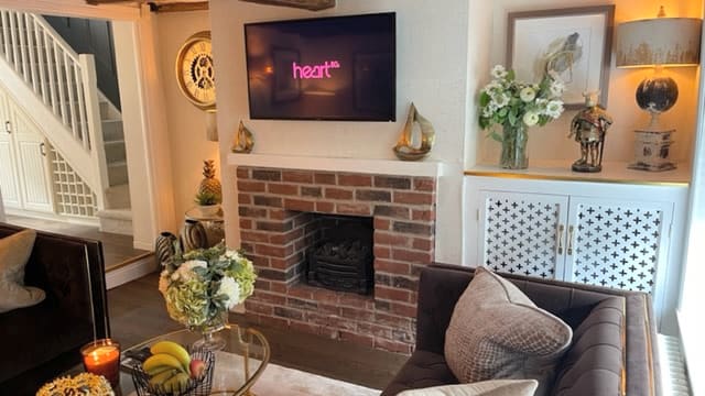 Cozy Cottage - Central Bawtry - 2 Bedroom - High End Furnishings