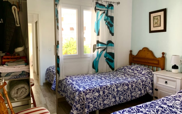 Quarto privado, a 7 minutos a pé da praia