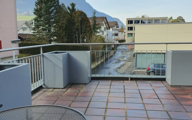 Chambre dans un bel appartement de 4 pièces pour des personnes...