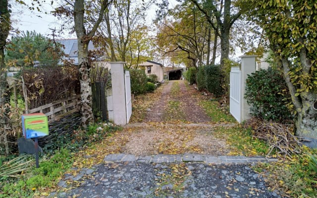 Quarto no campo, nos arredores de Angers.