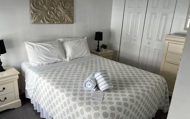 STUDIO SUITE OCEAN DRIVE - Picture 13