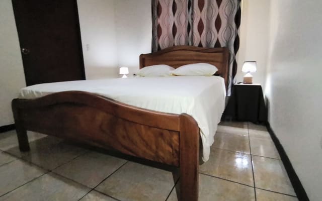 Casa Cafetal-Aeropuerto, Seguro y confortable.