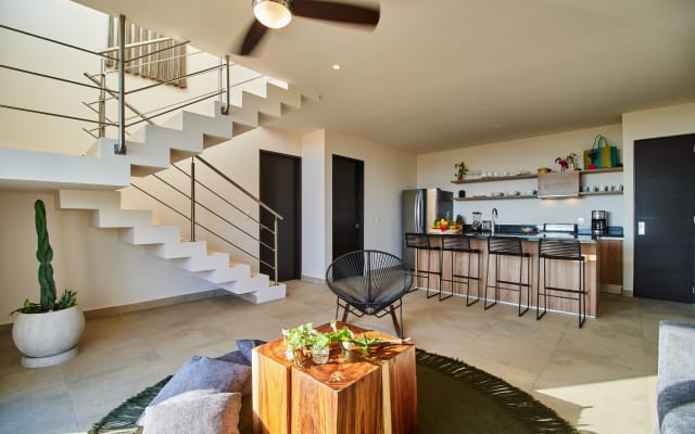 MIACasa *Ocean and Jungle View Penthouse and private beach!