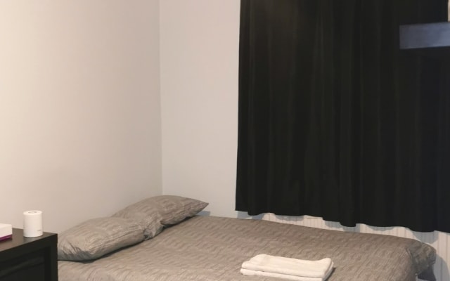 Central double room with free gym pass