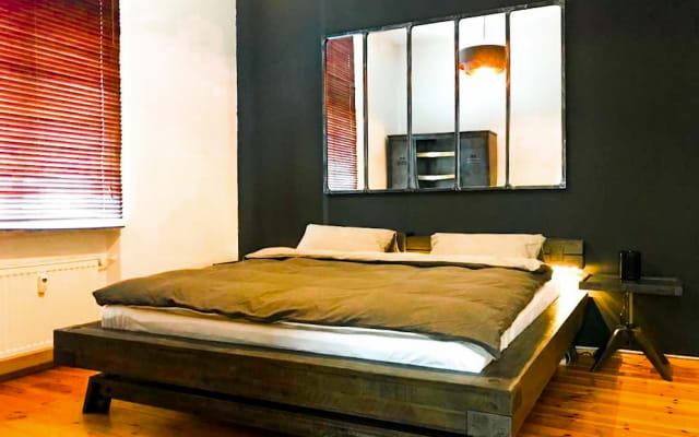 NOUVELLE chambre à coucher au design industriel dans un magnifique bâti