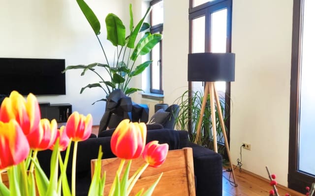 NEW industrial design bedroom in beautiful art nouveau building - Picture 12