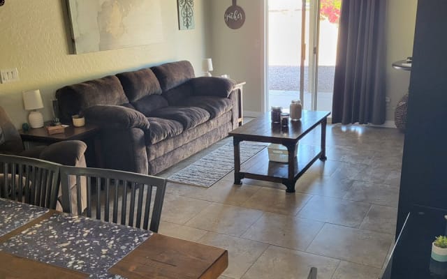 3 sofás y 1 colchón de aire ¡Posibilidad de ser invitado a una habitación privada! - Foto 15