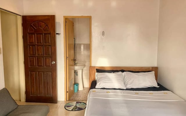 Ocean View Airy Apartamento con cocina pasos a la playa blanca