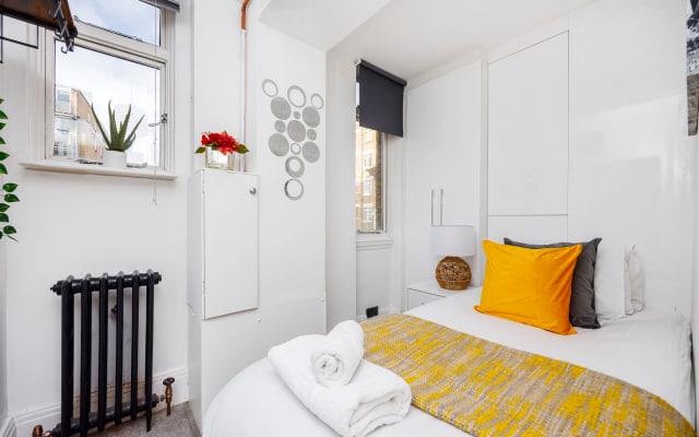 London Bridge 2 Bed Apartment
