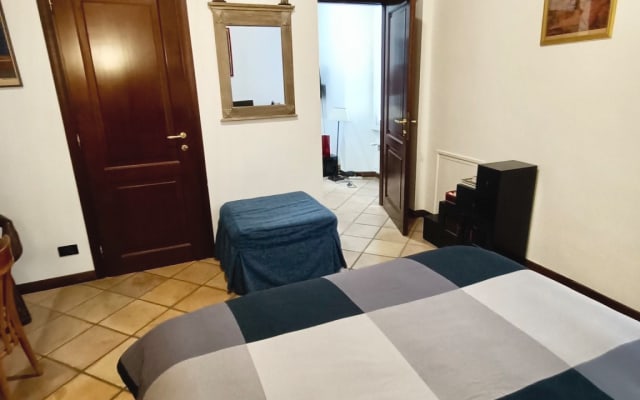 Bel appartement à Colosseo (quartier gay)