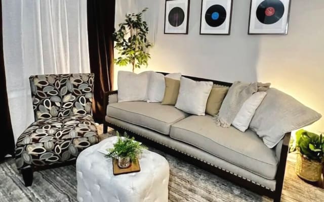 Largo Plazo Acogedora Townhome I-20/285