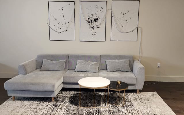 Designer-Wohnung in der Innenstadt von LB. Rund um LGBT-Treffpunkte