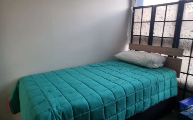 Apartamento novo, moderno, bonito e confortável, no centro de Santiago.