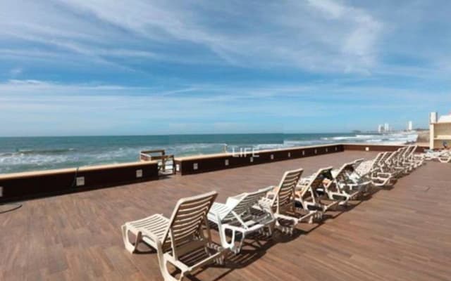 T1 em frente ao mar, vista para a Marina