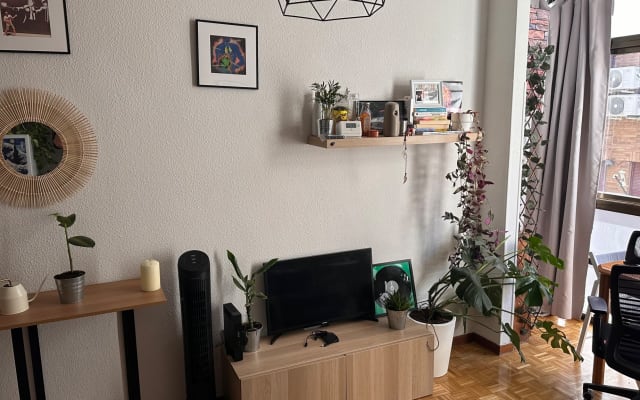 Room in shared apartment  - Picture 10