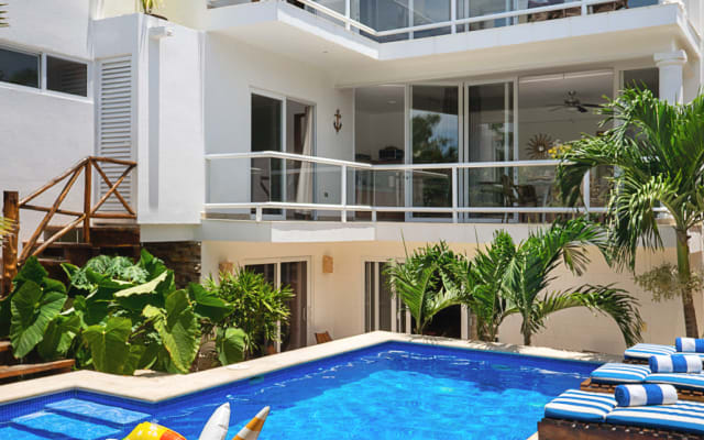 Villa de luxe : 5 chambres | Piscine | jusqu'à 10 personnes...