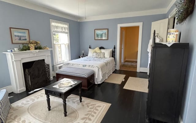 Aconchegante suite no Hollerwood Hose