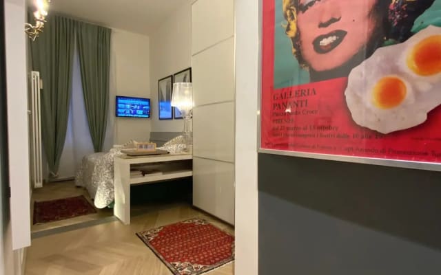 TU PENSIÓN GAY DE LUJO EN FLORENCIA: HABITACIÓN 2