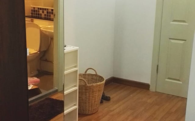 Condomínio da paz perto da cidade de Banguecoque Viajando facilmente...