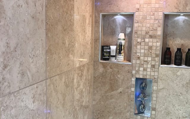 Stunning double room with en-suite in the UK's seaside gay capital - Picture 9