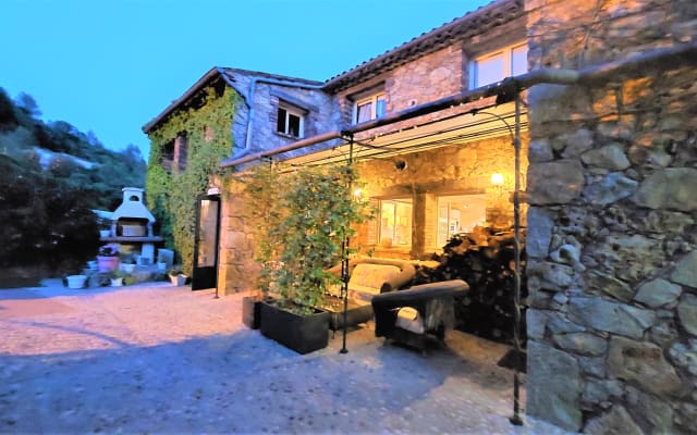 chambre grenier ou géranium à la bergerie du moulin