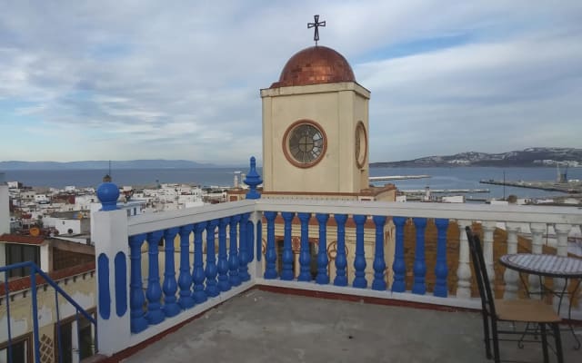 Zimmer im Stadtzentrum, mit Panoramablick auf das Meer!
