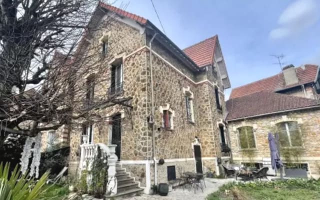 Casa vintage e artistica, sobborgo di Parigi