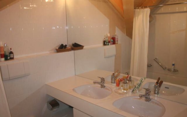 Apartamento espacioso de calidad superior con vistas impresionantes