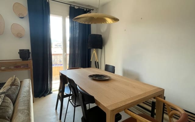Superbe Appartement en plein centre ville, plage à 5 min en voiture - Photo 8