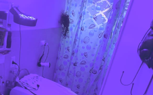Camera con letto matrimoniale / aria condizionata / TV/schermo...